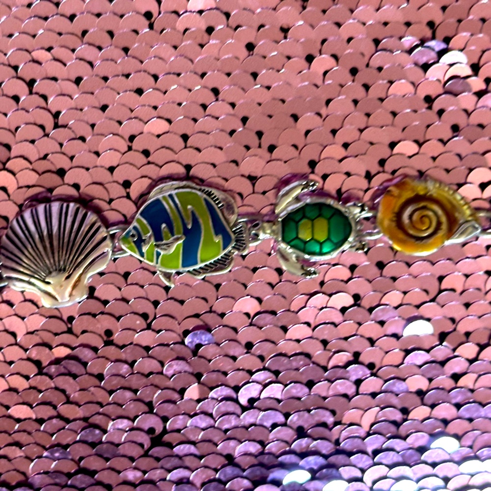 Fish charm bracelet